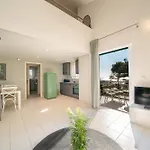 Seashell Luxury Apartment Lixouri