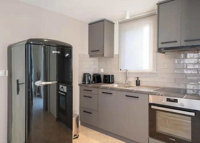 Seashell Luxury Lixouri